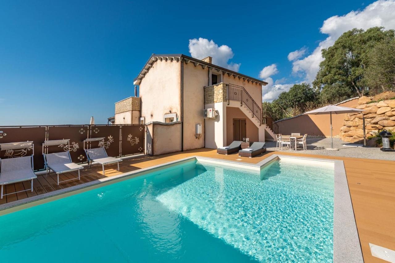 Villa Sa Rocca Junior & Suite Chia Zewnętrze zdjęcie