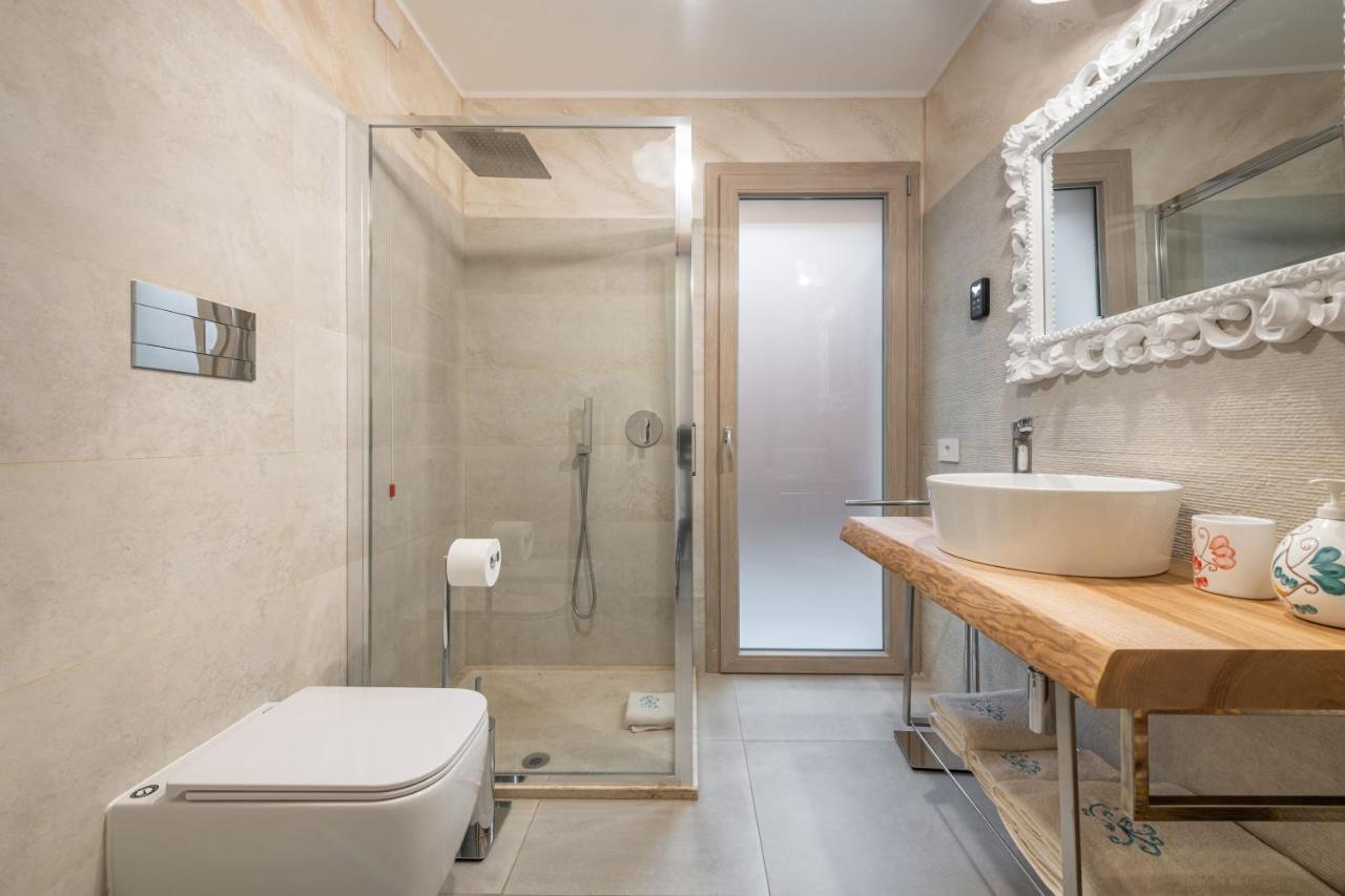 Villa Sa Rocca Junior & Suite Chia Zewnętrze zdjęcie